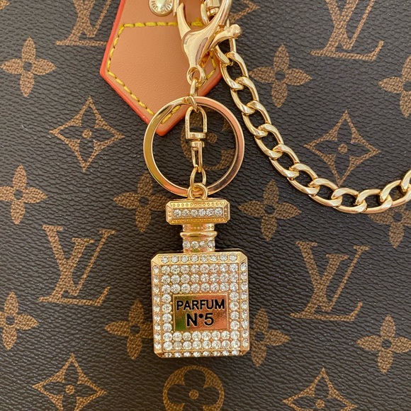 Purse Handbag Accessories Chain Charms Leather Mini

HANDBAG IS NOT INCLUDED - Picture 10 of 16